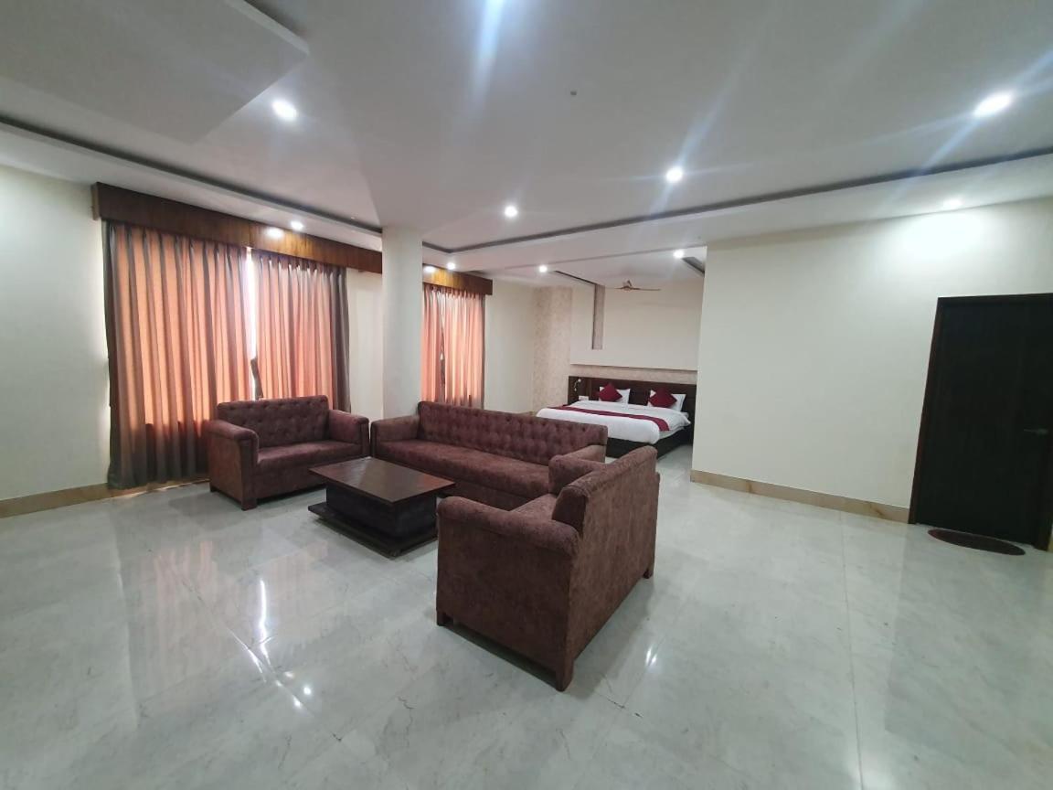 Akash Hotel Managed By Jk Hotels & Resorts Kathua Eksteriør billede