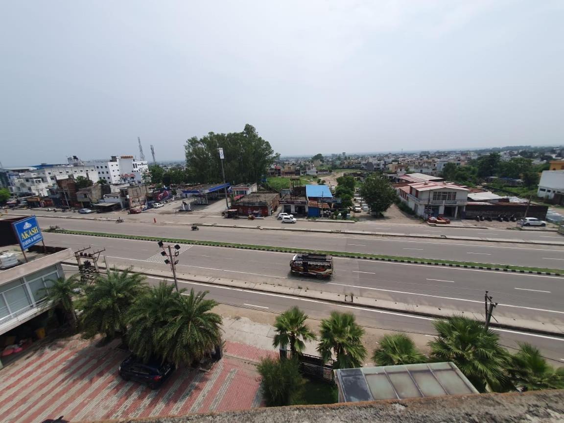 Akash Hotel Managed By Jk Hotels & Resorts Kathua Eksteriør billede
