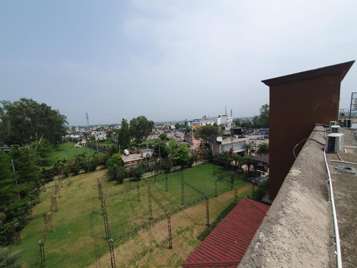 Akash Hotel Managed By Jk Hotels & Resorts Kathua Eksteriør billede